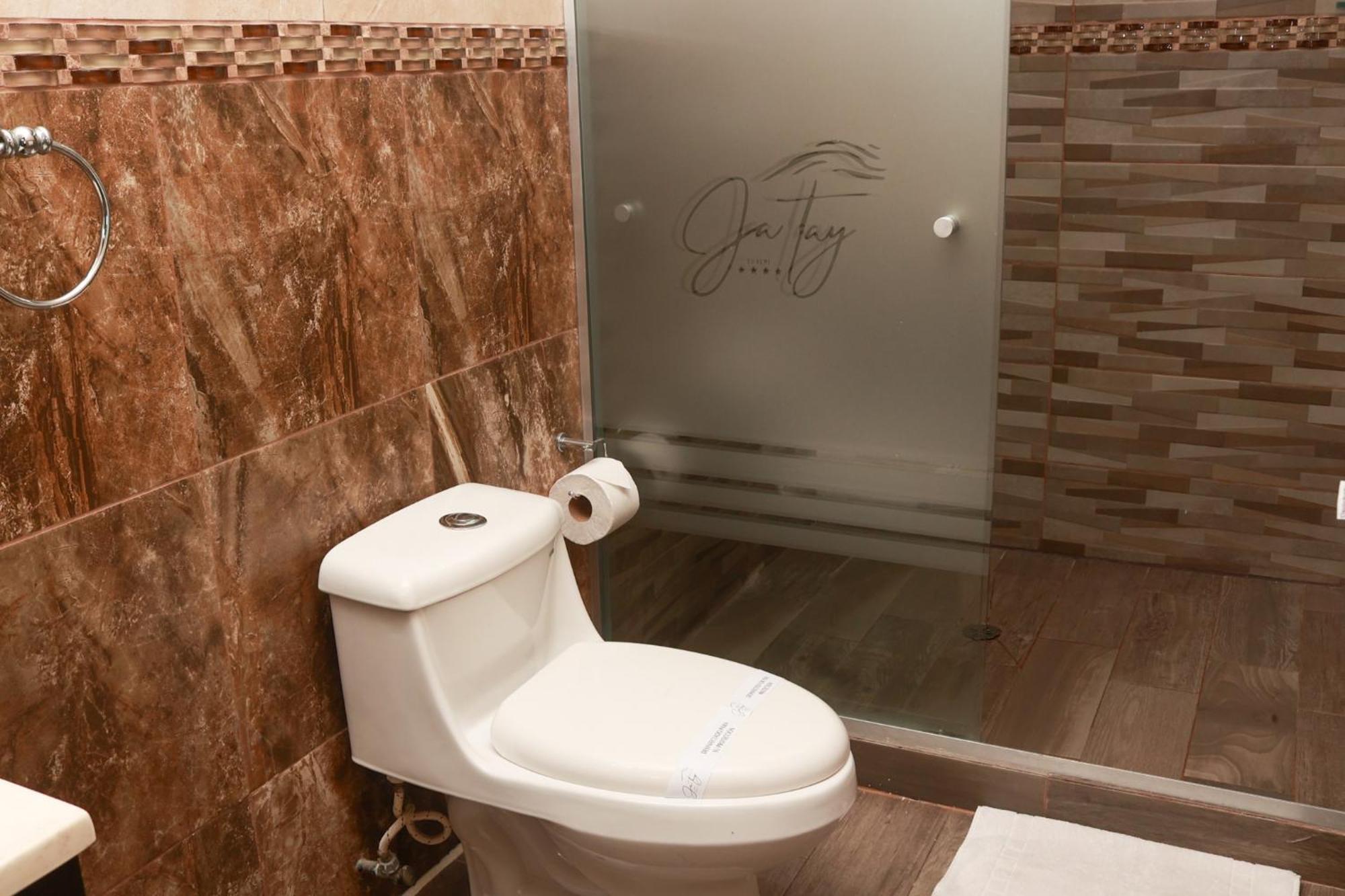 Hotel Jatay Tijuana Bagian luar foto